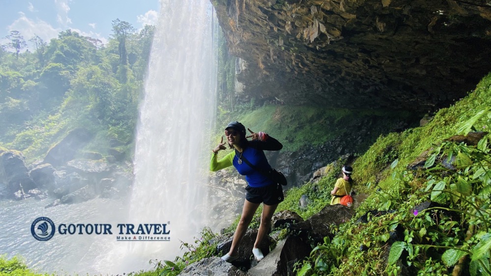 Hang Én tại thác K50 - Gia Lai