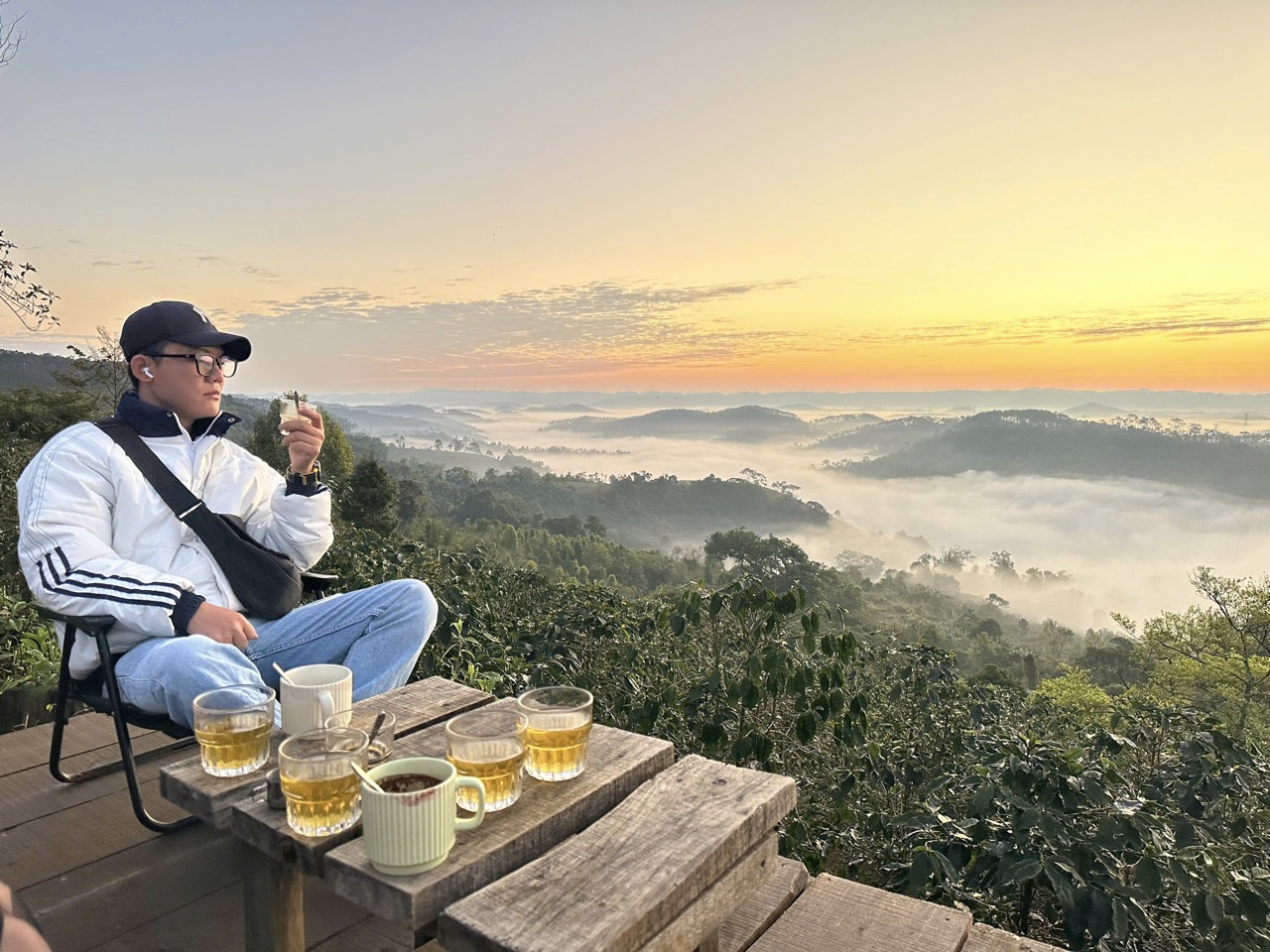 Tour Măng Đen săn mây