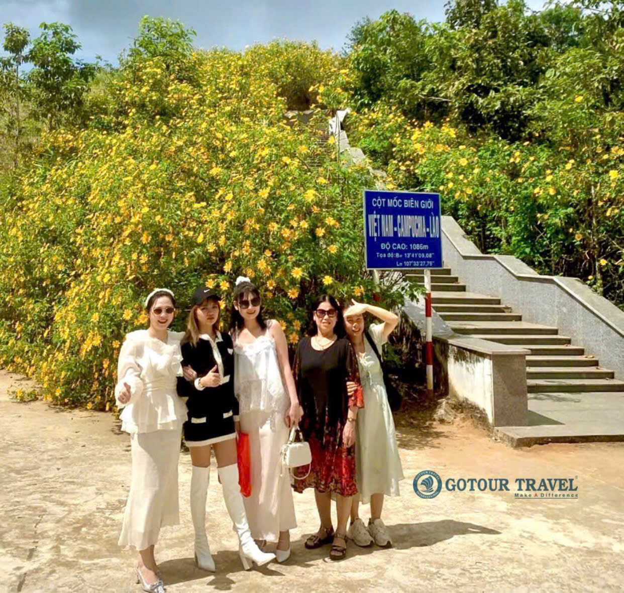 Tour tham quan ngã ba Đông Dương