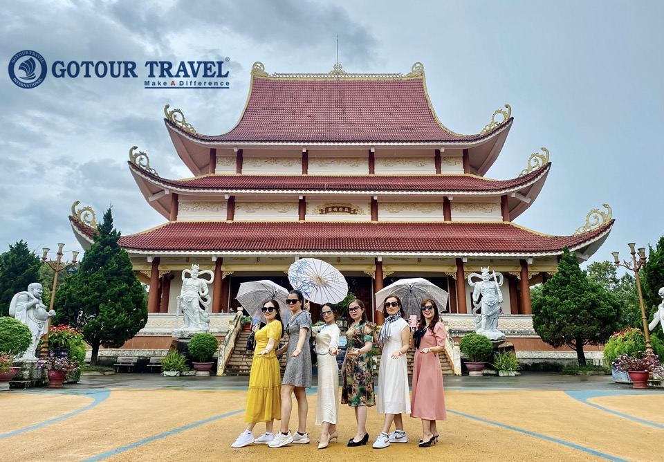 Tour tham quan chùa Khánh Lâm tại Măng Đen