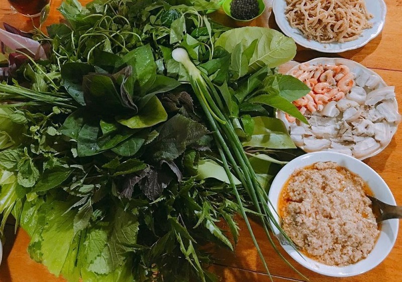 Gỏi lá Út Cưng tại Kon Tum