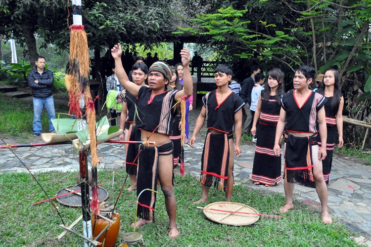 Người Xơ Đăng ở Kon Tum